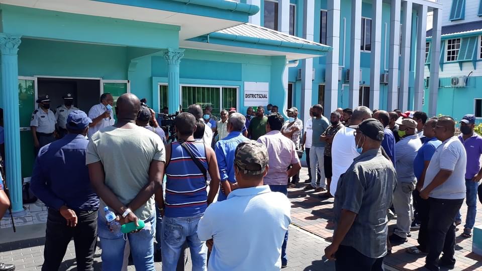 Regeringsdelegatie na overleg terug naar Paramaribo