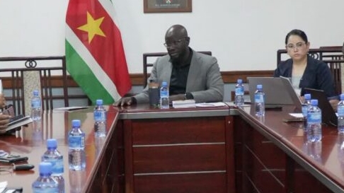 Commissie Naturalisatie bespreekt wetgeving voor Surinaamse voetballers van Surinaamse komaf