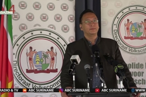 Embedded thumbnail for Regering wil brug over Corantijnrivier nog bouwen