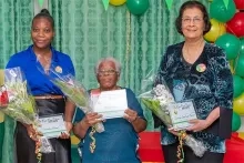 Simons, Demon en Mijnals geëerd met ‘Dya Dya Sranan Uma’-award