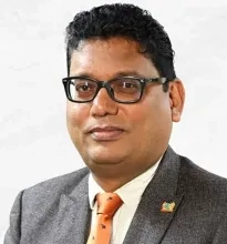 Gajadien vraagt president om volledige openheid over schuldoperatie 2025–2033