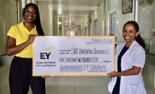 EY Suriname ondersteunt geboortezorg Sint Vincentius Ziekenhuis