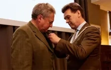 Koninklijke onderscheiding voor Jac Rinkes, ook van grote betekenis voor Suriname