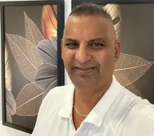 Auto-expert Pherai waarschuwt: Suriname nog niet klaar voor elektrische voertuigen