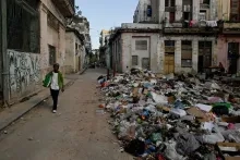 Afval hoopt zich op in Havana door Amerikaanse olieblokkade