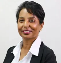 Ex-president Santokhi legde de fundamenten; Simons plukt de vruchten