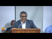 Embedded thumbnail for Minister Stanley Raghoebarsing van Financiën &amp; Planning over de economie en koersontwikkelingen