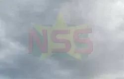 Warm en wisselend bewolkt; verspreide buien