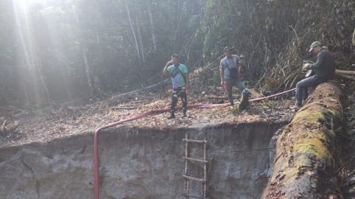 Bodem bij goudmijnen ‘biologisch dood’: “Je kunt hier niets meer planten”