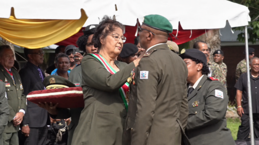 Mitchell Labadie neemt commando van Nationaal Leger over