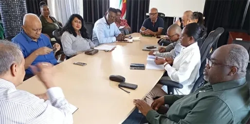 Ravaksur uit zorgen over verlies zelfstandigheid ministerie Arbeid