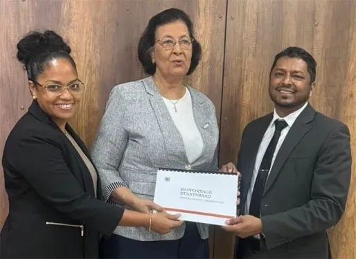 Staatsraad presenteert eerste schriftelijke jaarverslag aan president