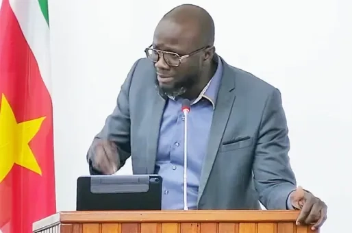 Jones beschuldigt anti-corruptie-unit van corruptie; DNA geschorst voor onderzoek