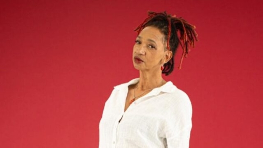 ‘Uit Balans’: Maggie Schmeitz zoekt evenwicht in wankele wereld