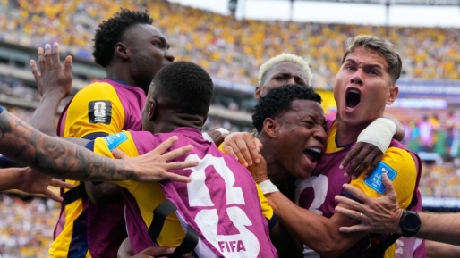 Ecuador verslaat Duitsland met 2-1 en bereikt knock-outfase WK