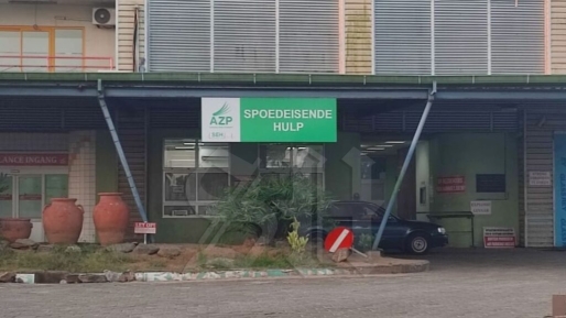 Agent van politie derde klasse gewond geraakt door eigen dienstwapen