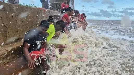 Ganga Nahaan te Weg naar Zee en andere locaties