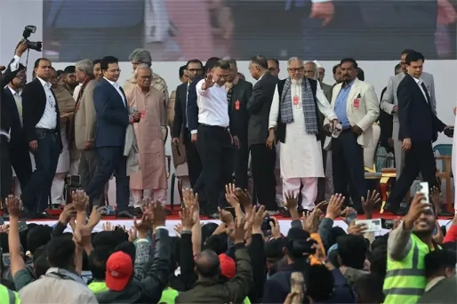 Leider van Bangladesh, favoriet voor het premierschap, terug uit ballingschap 