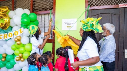 Staatsolie investeert SRD 5,2 miljoen in renovatie scholen te Leliëndaal