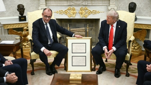 Duitse bondskanselier Merz bezoekt Trump te midden van spanningen rond Iran