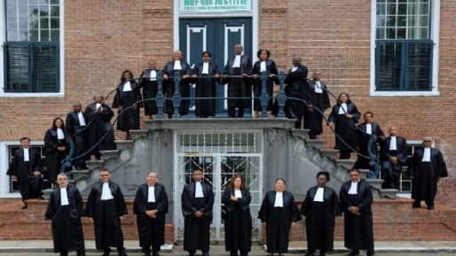 Hof van Justitie waarschuwt voor politieke greep op rechterlijke macht