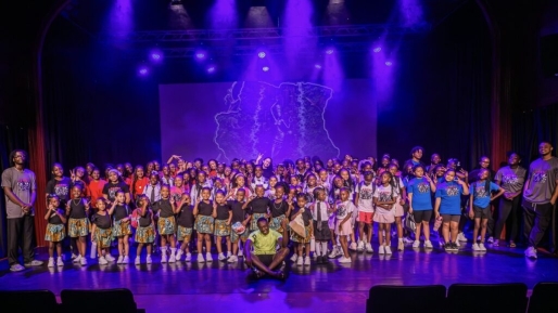Afriki Night raakt publiek met krachtige boodschap over jongeren