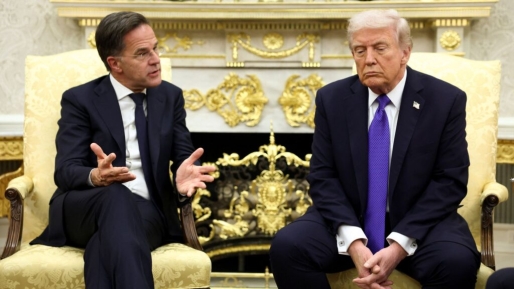 NAVO overweegt niet meer elk jaar top te organiseren om spanningen met Trump