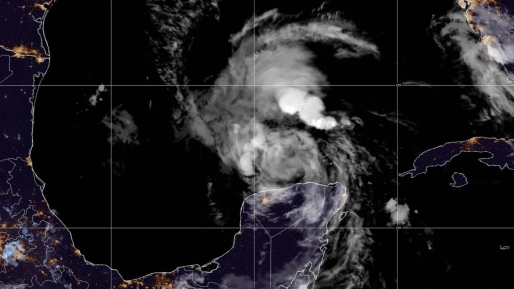 Dit satellietbeeld is om 21.40 uur genomen. ET op vrijdag 5 juli 2024 laat zien dat tropische storm Beryl de Golf van Mexico binnentrekt. NOAA Dit satellietbeeld is om 21.40 uur genomen. ET op vrijdag 5 juli 2024 laat zien dat tropische storm Beryl de Golf van Mexico binnentrekt. NOAA