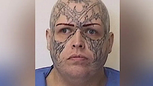 Moordenaar van baby ruim dertig jaar voor einde straf in alle stilte vrijgelaten en start OnlyFans