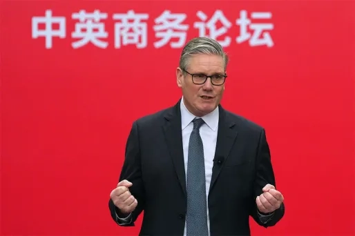 Starmer benadrukt noodzaak open blik op China ondanks waarschuwing van Trump