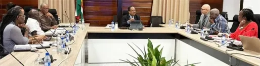 Currie: Onderwijsregels blijven ongewijzigd in schooljaar 2025-2026