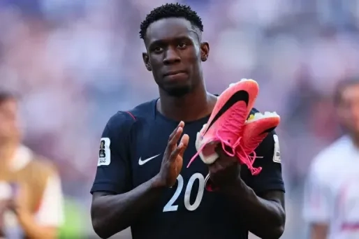 Derde helft WK 2026: Noorwegen dient formele klacht in bij FIFA over opheffing Balogun-schorsing