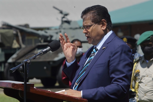 De Surinaamse president Chan Santokhi bezoekt het Nationaal Leger in de Memre Buku Kazerne. De president is tevens opperbevelhebber der strijdkrachten.ANP