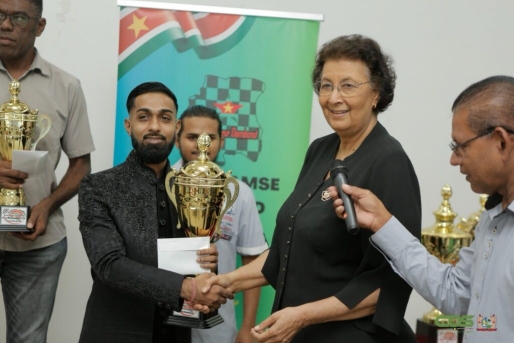 President Simons wil damsport via pilots introduceren op scholen
