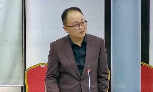 Wang vraagt opheldering over mogelijke dubbele salarissen van minister en DNA-lid