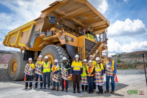 Simons benadrukt belang goudsector voor ontwikkeling Suriname tijdens viering Merian-jubileum