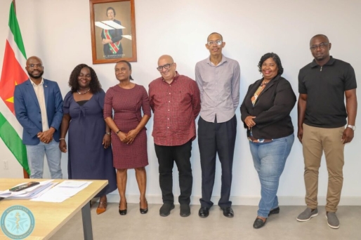 Oud-minister Antoine Elias nieuwe voorzitter van bestuur Stichting Jeugdtandverzorging Suriname