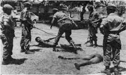 Openbare afranseling van burgers door militairen Openbare afranseling van burgers door militairen